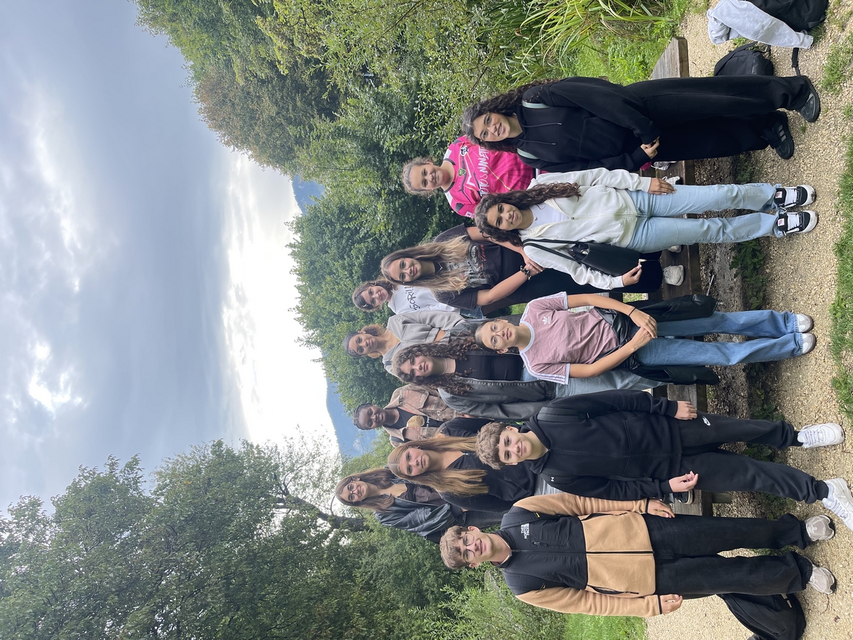 Année de préparation professionnelle - Domaine santé-sociale et commerce - 2025-2026